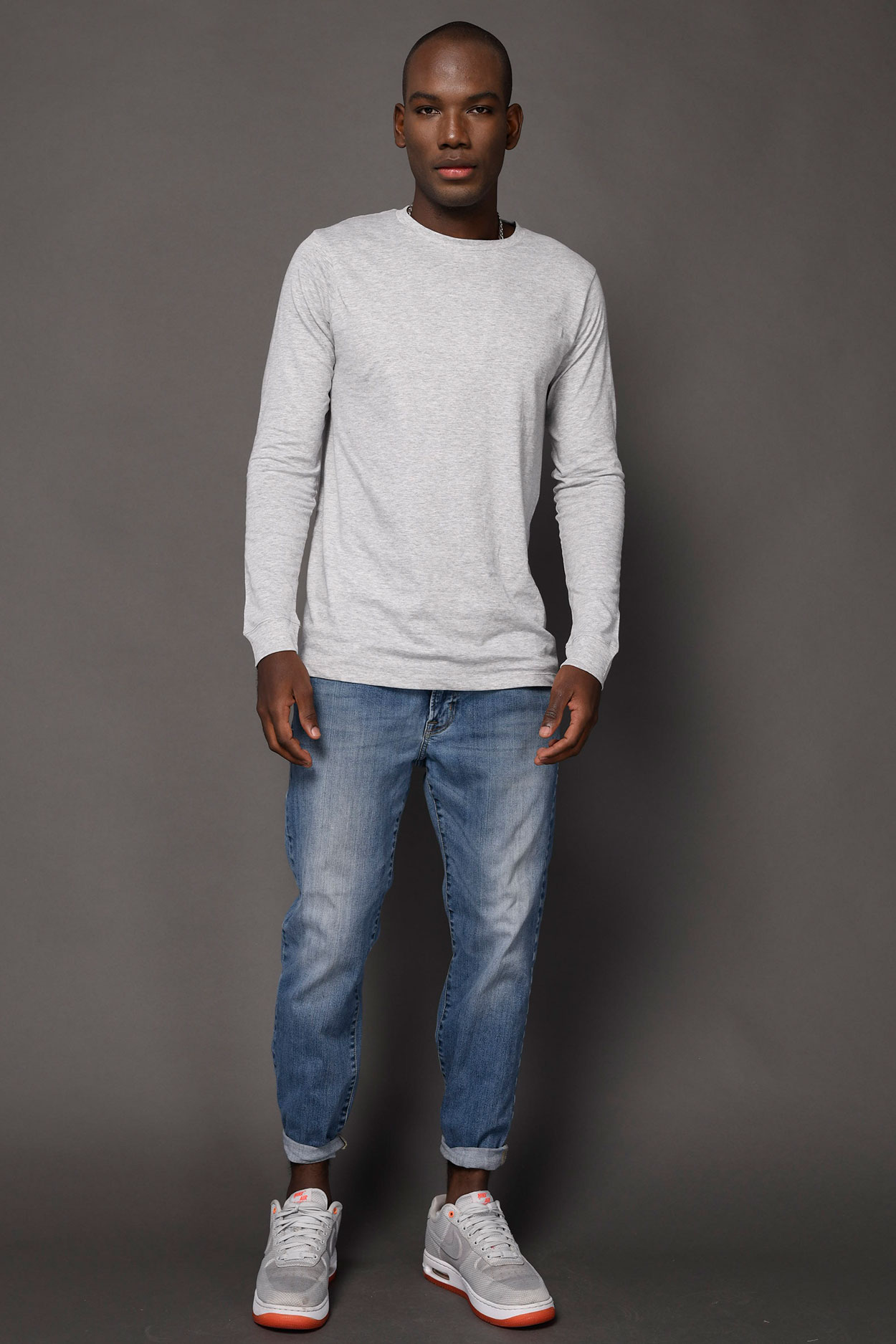 901 ADULT UNISEX LIGHT WEIGHT L/S DELUXE TEE MillTex Sportswear